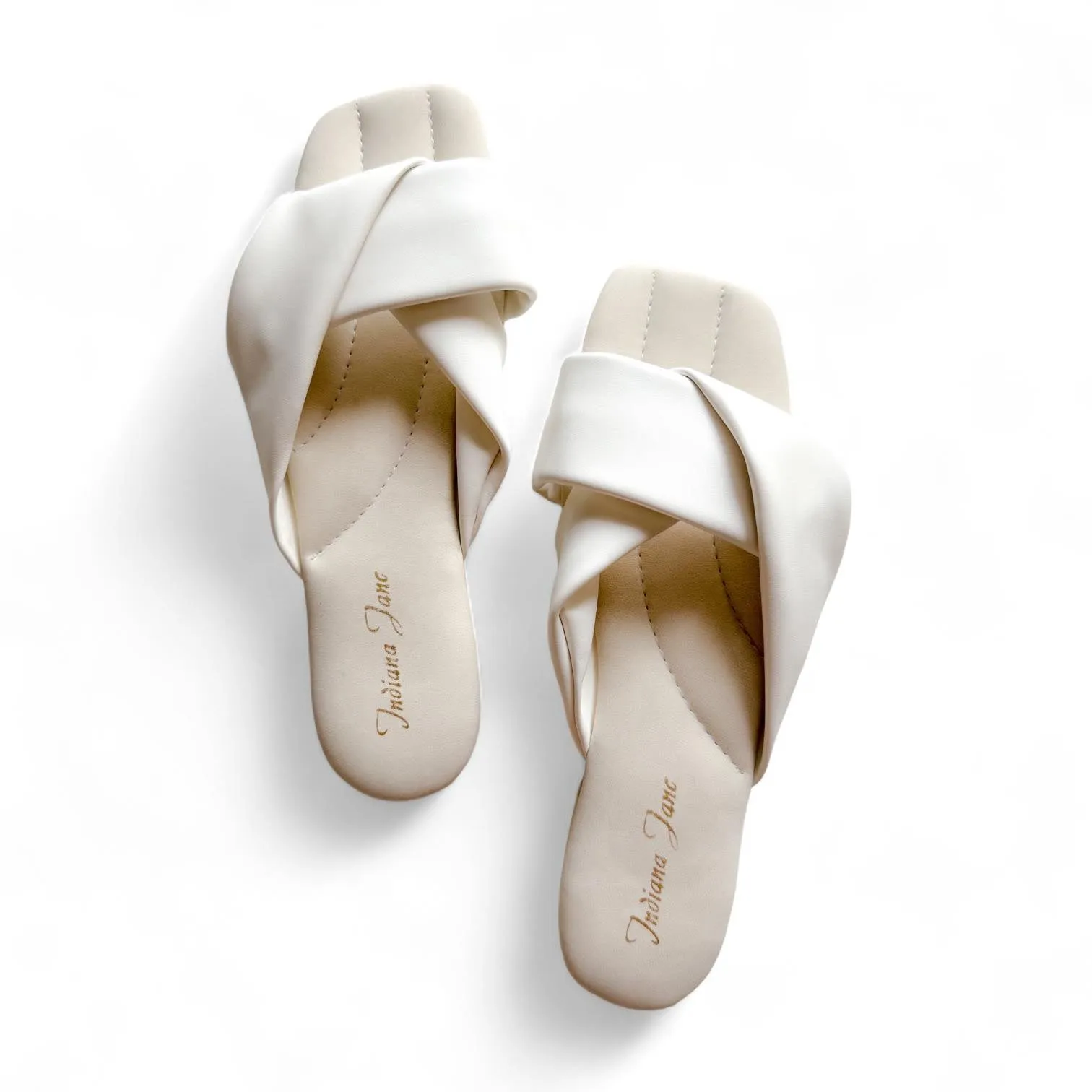 Classic Monotone Flat Sandals