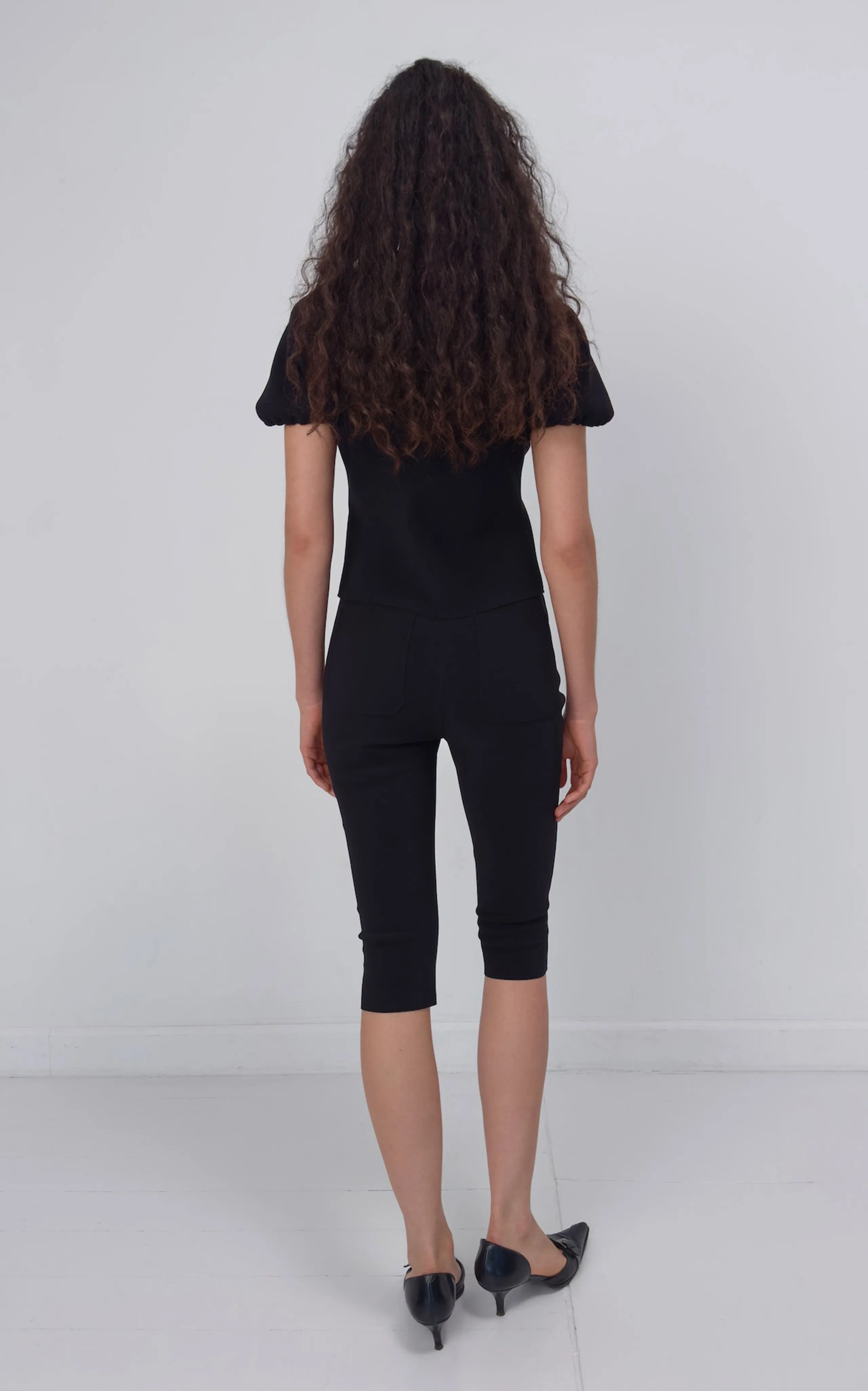 BIRROT Bonded Crepe Capri Pants