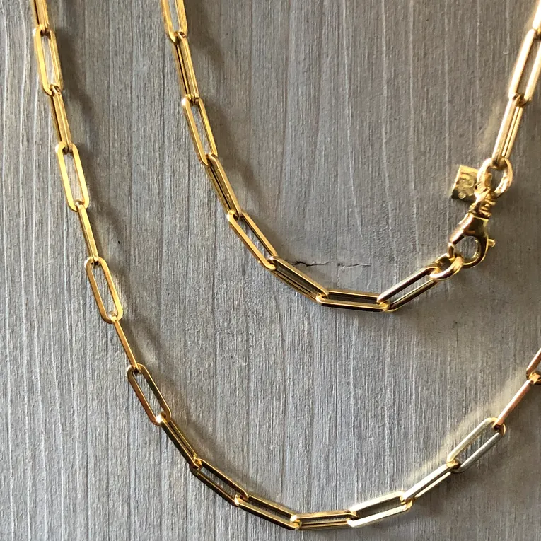 Stylish MEDIUM LINK GOLD CHAIN BOHEME BESTIE