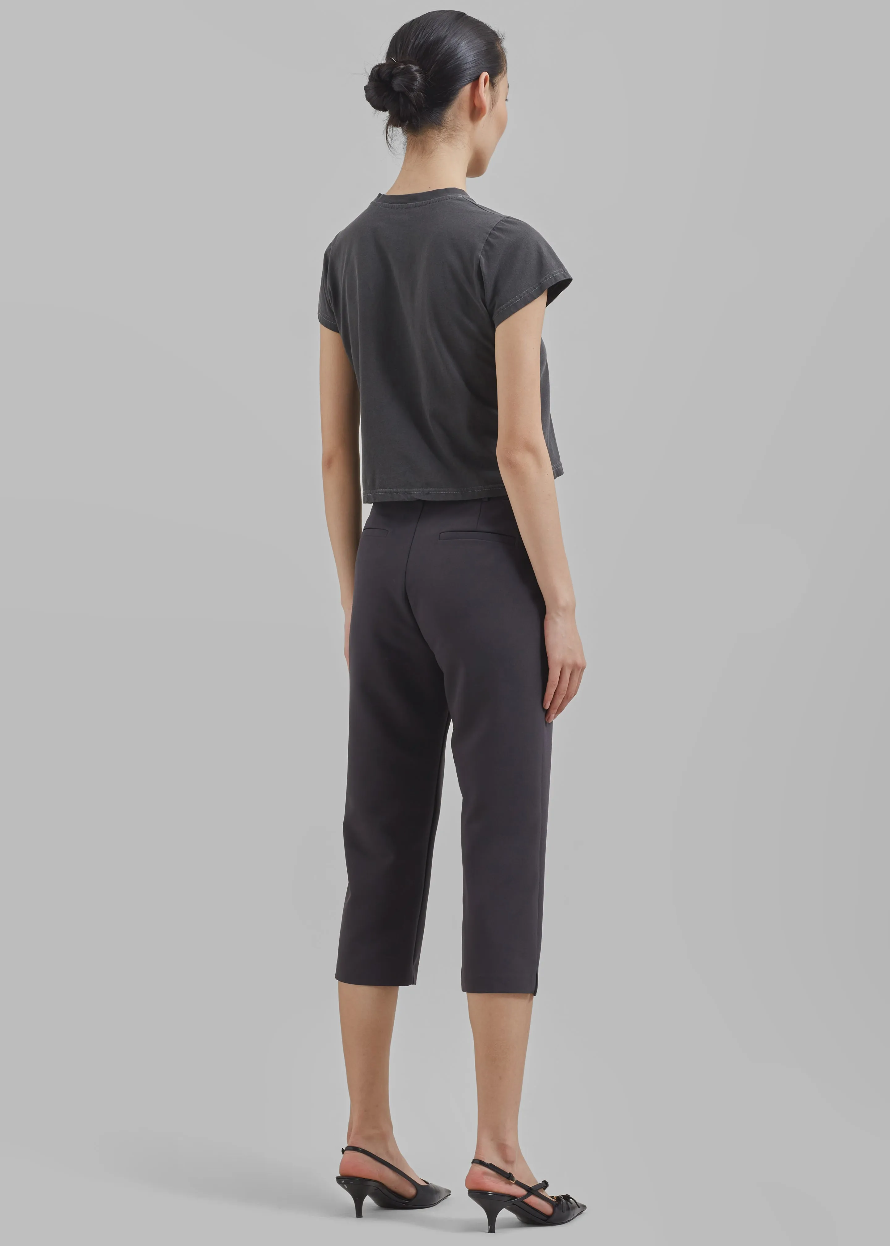 Emersyn Charcoal Capri Pants