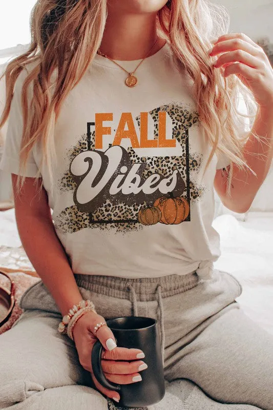 FALL VIBES Leopard Print Pumpkin T-Shirt