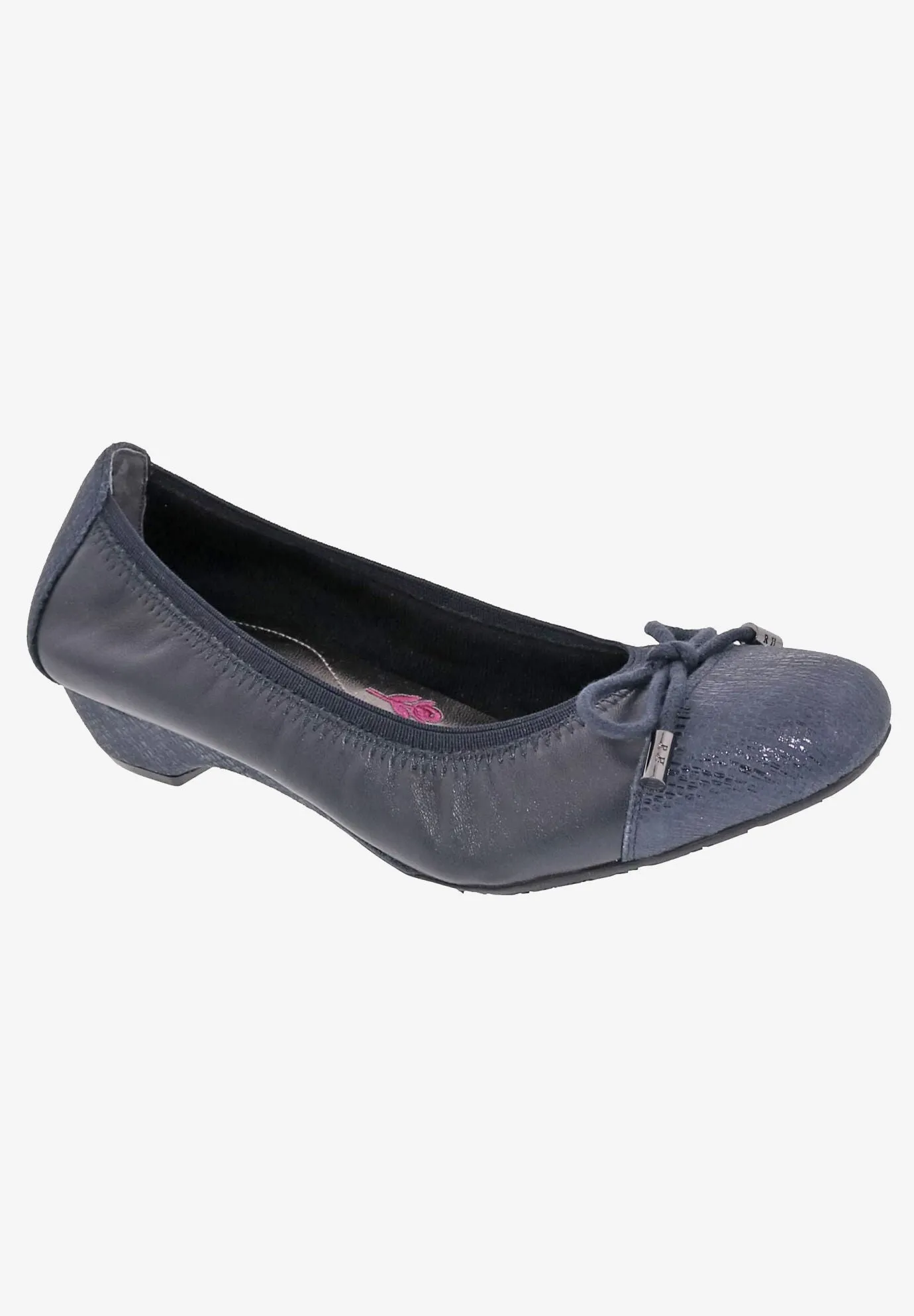 Tasha Flat